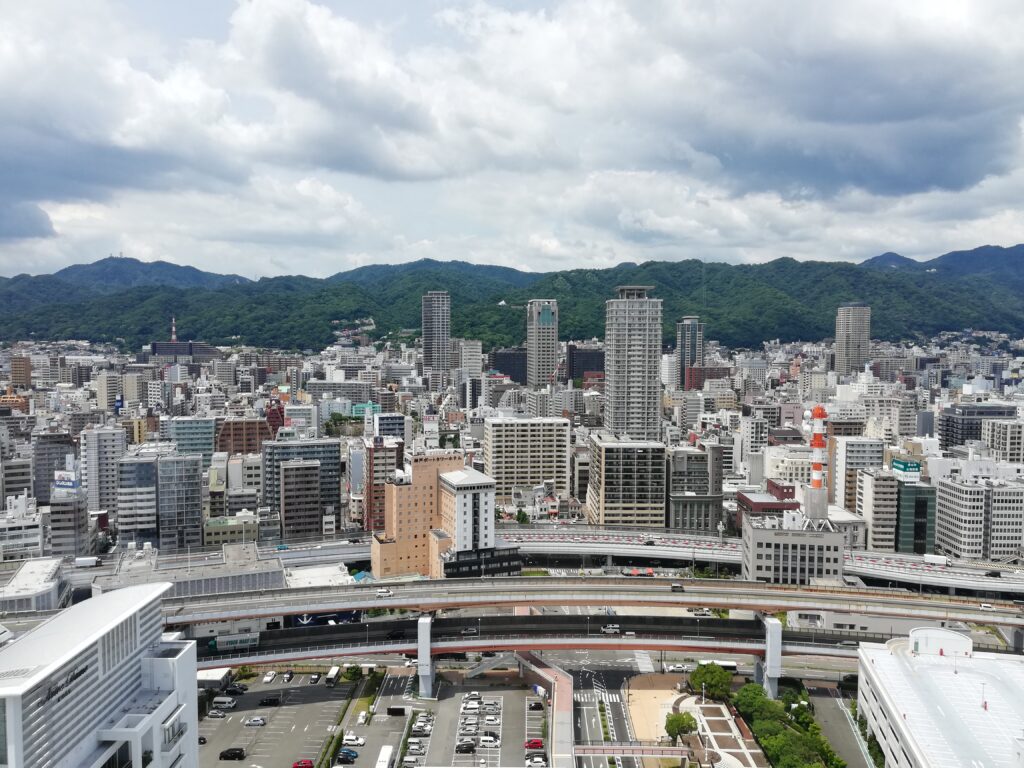 神戸ポートタワーからの風景高層ビル群